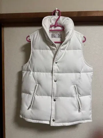 하이스트릿 다운 베스트