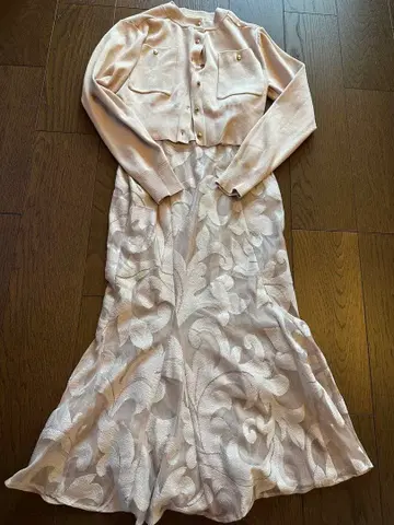 플로럴 자수 긴팔 셋업