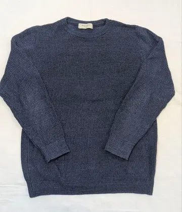 MOONCASTLE 네이비 리브 편직 스웨터