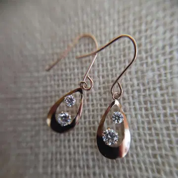 K10 물방울 지르코니아 귀걸이