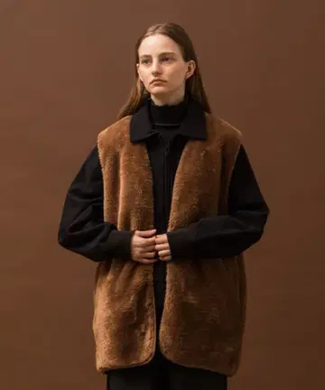 Allumer 신세틱 퍼 밀리터리 라이너 베스트 다크 브라운