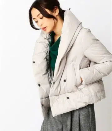 루미노소 콤메카 숏 기장 다운