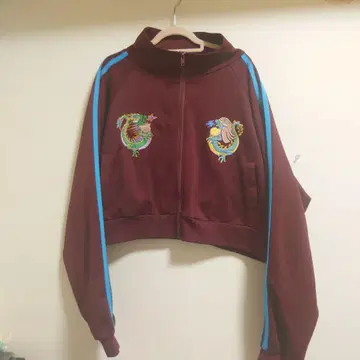 PUNYUS 드래곤 자수 숏 저지 탑