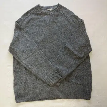 그레이 울 혼방 크루넥 스웨터