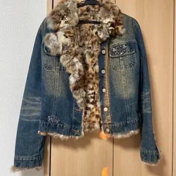퍼가 달린 데님 자켓