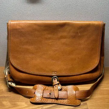 PAREY TOKYO 브라운 가죽 포스트맨 백