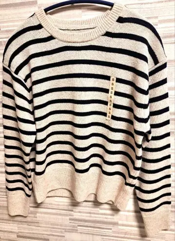 새상품 시착만 한 상품 워셔블 울 미들 게이지 크루넥 스웨터 S