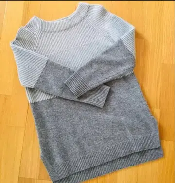 23구 울 캐시미어 배색 바이컬러 니트 38 사이즈