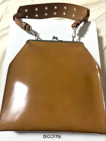 BIGOTRE 브라운 핸드백