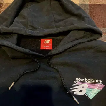 뉴발란스 후드티 블랙