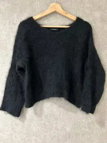 저널 스탠다드 V넥 샤기 니트 풀오버