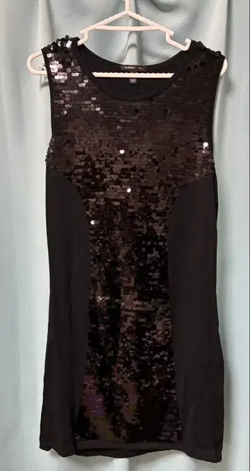 MANGO 스팽글 슬리브리스 원피스