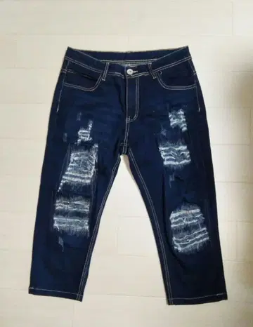 데미지 가공 다크 블루 데님 팬츠