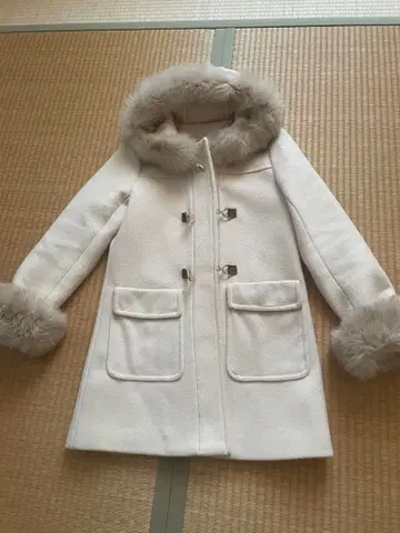 저스길리티 계열 더플 코트 울 후드 퍼 포함