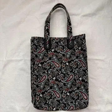 노마디스 페이즐리 무늬 토트백 아를르