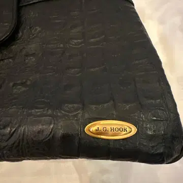 J.G. HOOK 블랙 가죽 핸드백