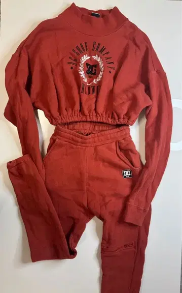 GYDA와 DC의 콜라보 셋업