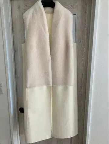 [더블 스탠다드 클로징 Sov.] 무스탕 울 베스트