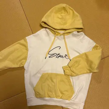 스토푸리 루토군 후드티