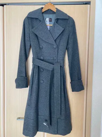 저스길리티 그레이 더블 브레스트 롱 코트