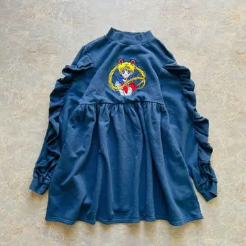 푸뉴즈 세일러문 자수 맨투맨 원피스 네이비 사이즈 1