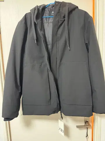 미사용품 ZARA 블랙 다운 자켓 XL