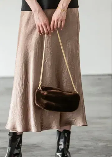 택 포함 새상품 NOBLE a point 에코 퍼 체인 백