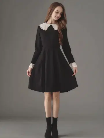 EmiriaWiz 스터드 칼라 플레어 원피스