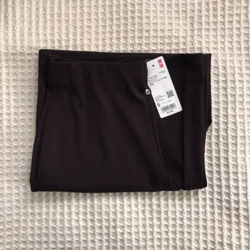 UNIQLO 크레이프 저지 스트레이트 팬츠 다크 브라운