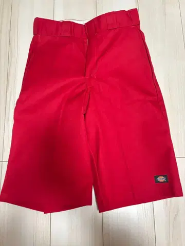 Dickies 루즈핏 28 빨간색 레드 숏팬츠