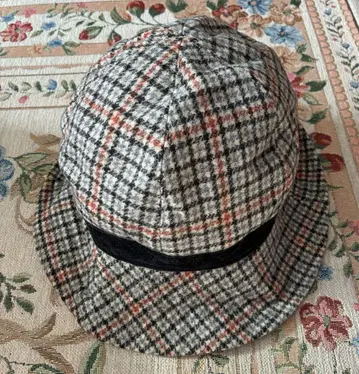 체크 무늬 버킷 햇