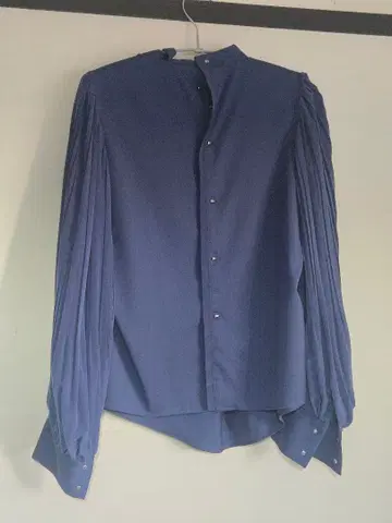 UNITED TOKYO 네이비 긴팔 셔츠