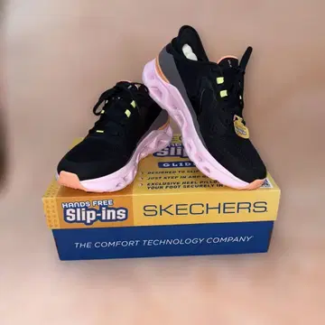SKECHERS Hands Free Slip-ins 24.5cm