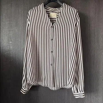 유나이티드 애로우즈 블라우스