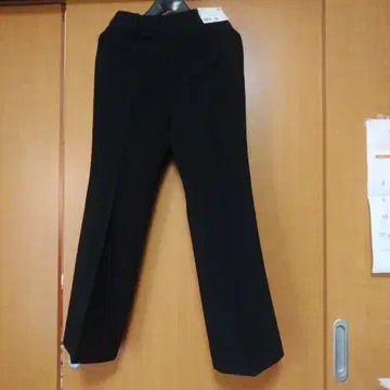 374 새상품 유니클로 스마트 플레어 팬츠 S 블랙