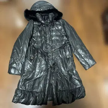 블랙 후드 부착 롱 다운 코트