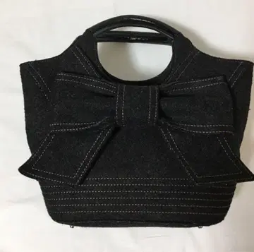 리본 포함 펠트 토트백