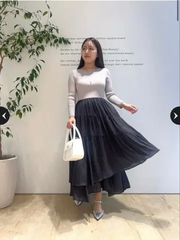 1회 착용 아푸와이저 리셰 시어헴 도킹 원피스 1S