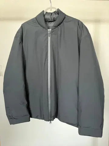 데상트 다운 블루종 블랙 남성용 사이즈 M