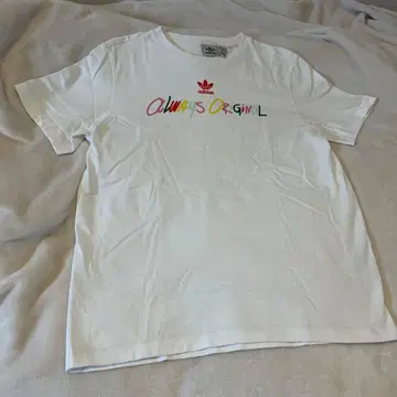 adidas 그래픽 T셔츠 S 사이즈 화이트