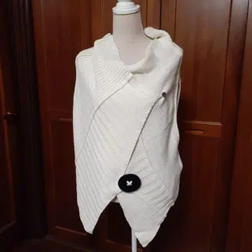 센소유니코 메후 아이보리 니트 랩 베스트 미사용
