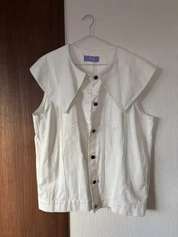 wee9s 위크스 화이트 데님 슬리브리스 베스트 빅 숄