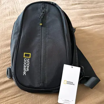 기간 한정 판매 NATIONAL GEOGRAPHIC 블랙 바디백 한국