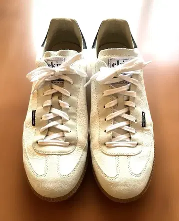 ekn 에쿤 가죽 x 스웨이드 43 화이트 28cm