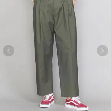 BEAUTY&YOUTH BY TRADITIONAL 샴브레이 턱 팬츠