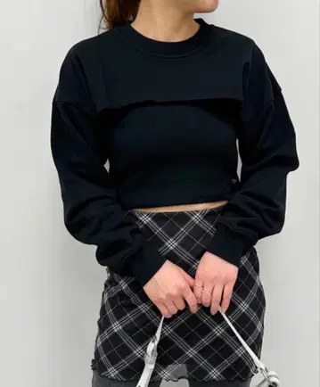 UbySPICK&SPAN 크롭 쭈리 풀오버 세트 맨투맨