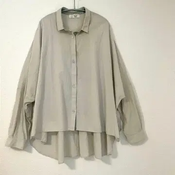 [블랑베르] 긴팔 셔츠 38사이즈 고급 라이트 그레이 깔끔한 심플