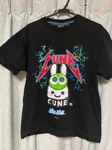 CUNE 그래픽 T셔츠 M 블랙