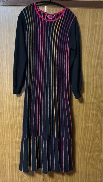 럭스 아모와르 카프리스 니트 원피스