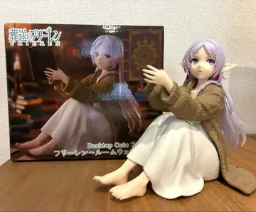 프리렌 데스크탑 피규어 룸웨어